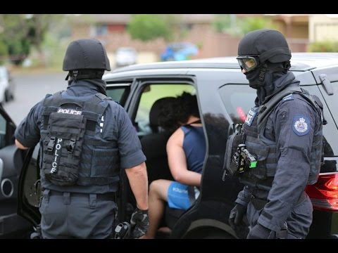 شاهد استراليا تتهم خمسة أشخاص بالانضمام لـداعش