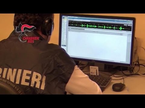 بالفيديو السلطات الإيطالية تلقي  القبض على تونسي يشتبه في انتمائه لـ داعش