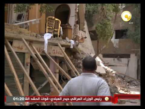 بالفيديو لقطات حية إثر إنهيار عقار في منطقة الزاوية الحمراء