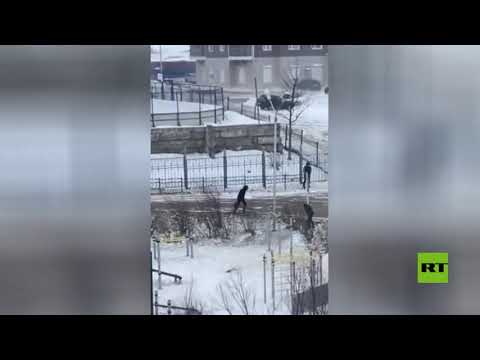 شاهدقوة الرياح أثناء العاصفة في ماغادان الروسية