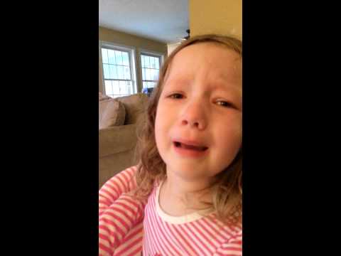 فتاة صغيرة تبكي من أجل رؤية جورج واشنطن